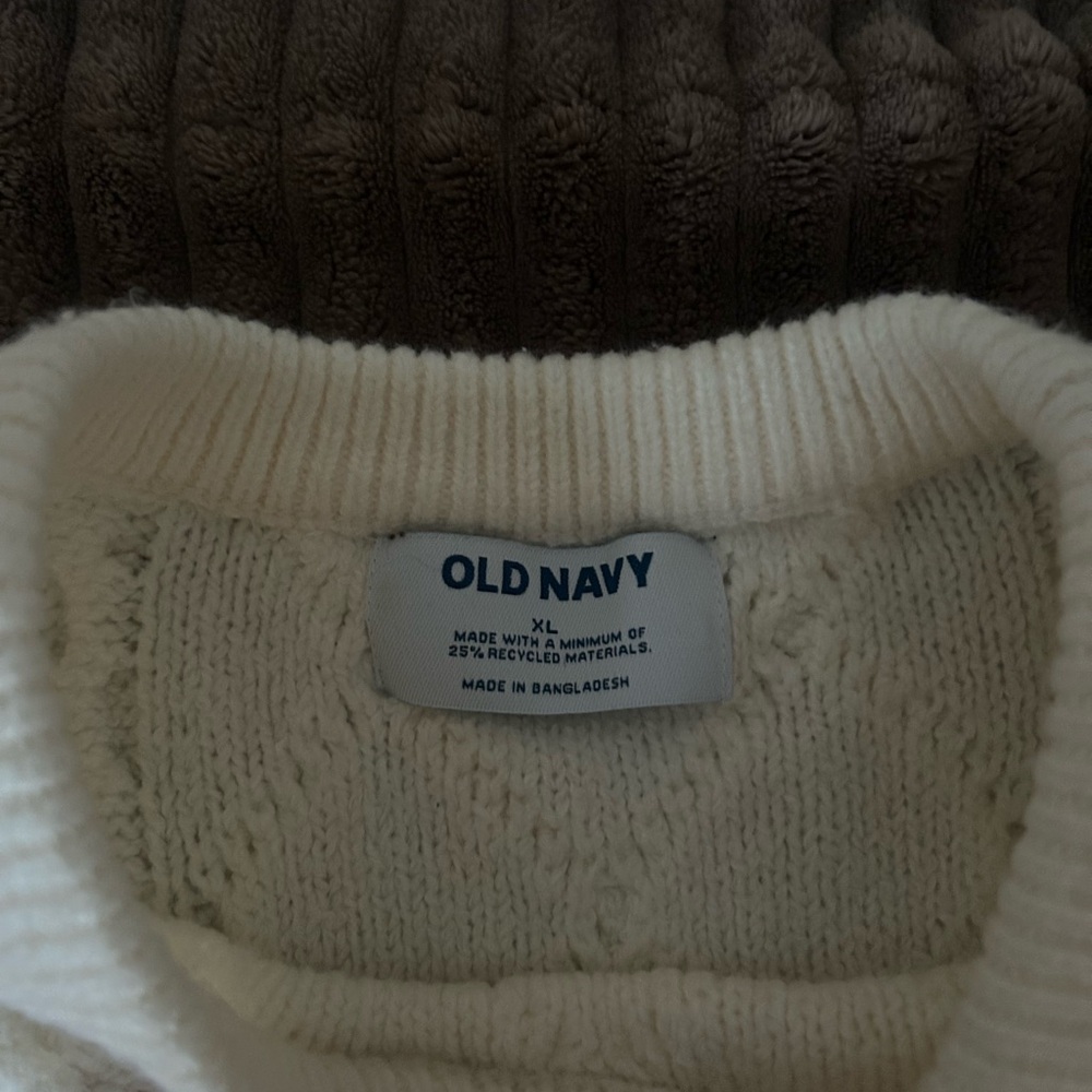 Old Navy Cable Knit Sweater - Picture 2 of 2